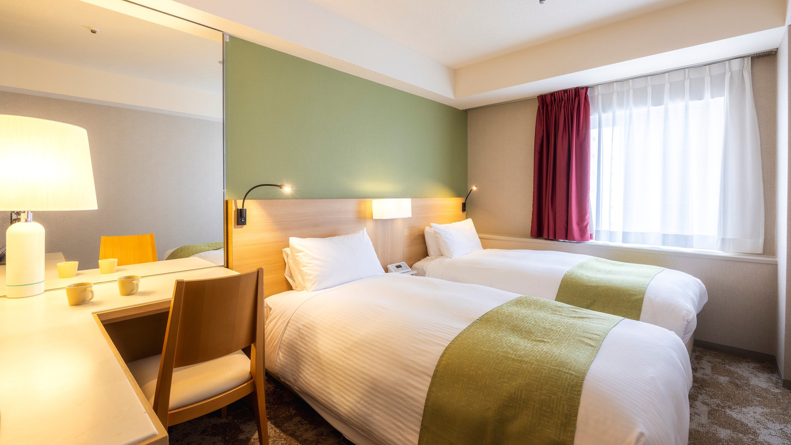 ベーシックツインルーム（一例）広さ17.6平米／ベッド幅100cm