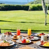 【毎朝食ビュッフェ付】ポイント5％！リゾート料金無し！ビーチフロントレストランで優雅な朝食を！