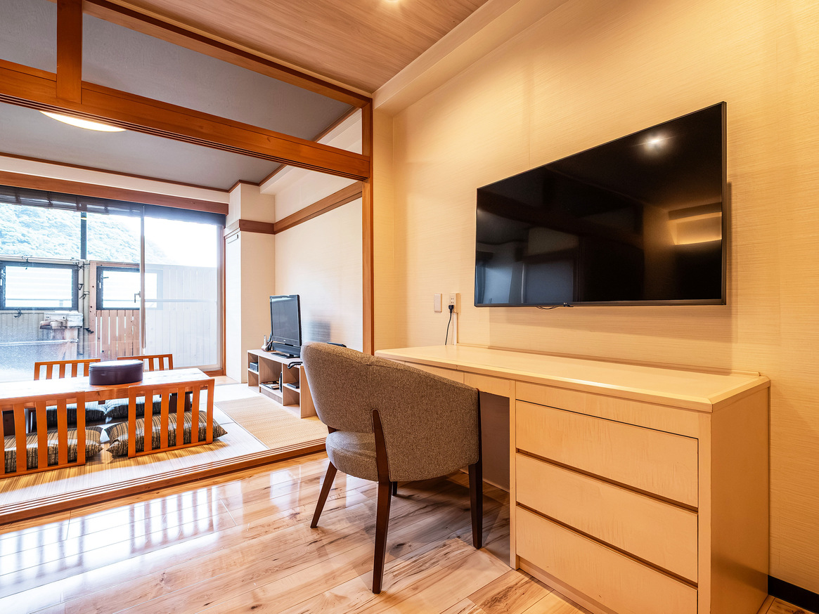 【洋モダン和洋室】40平米＋テラス6平米信楽焼露天風呂