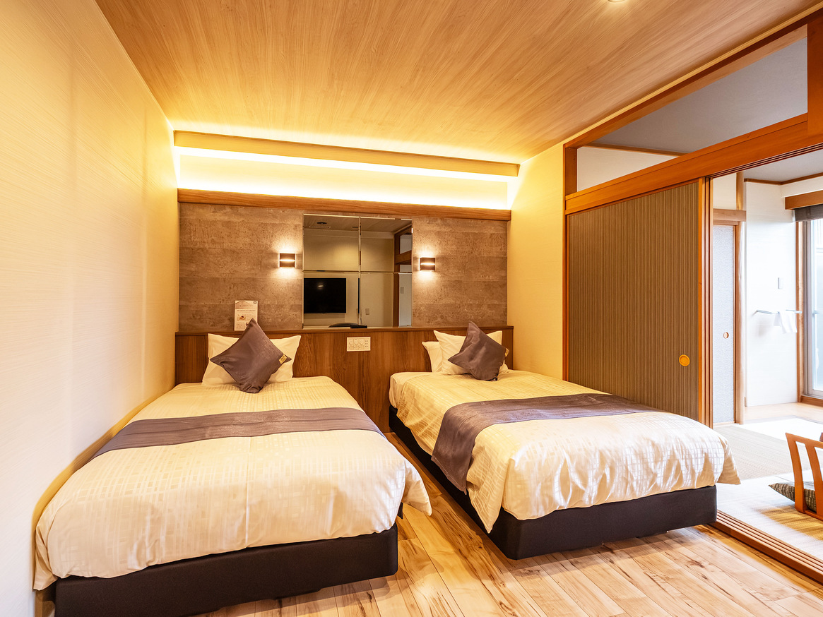 【洋モダン和洋室】40平米＋テラス6平米信楽焼露天風呂