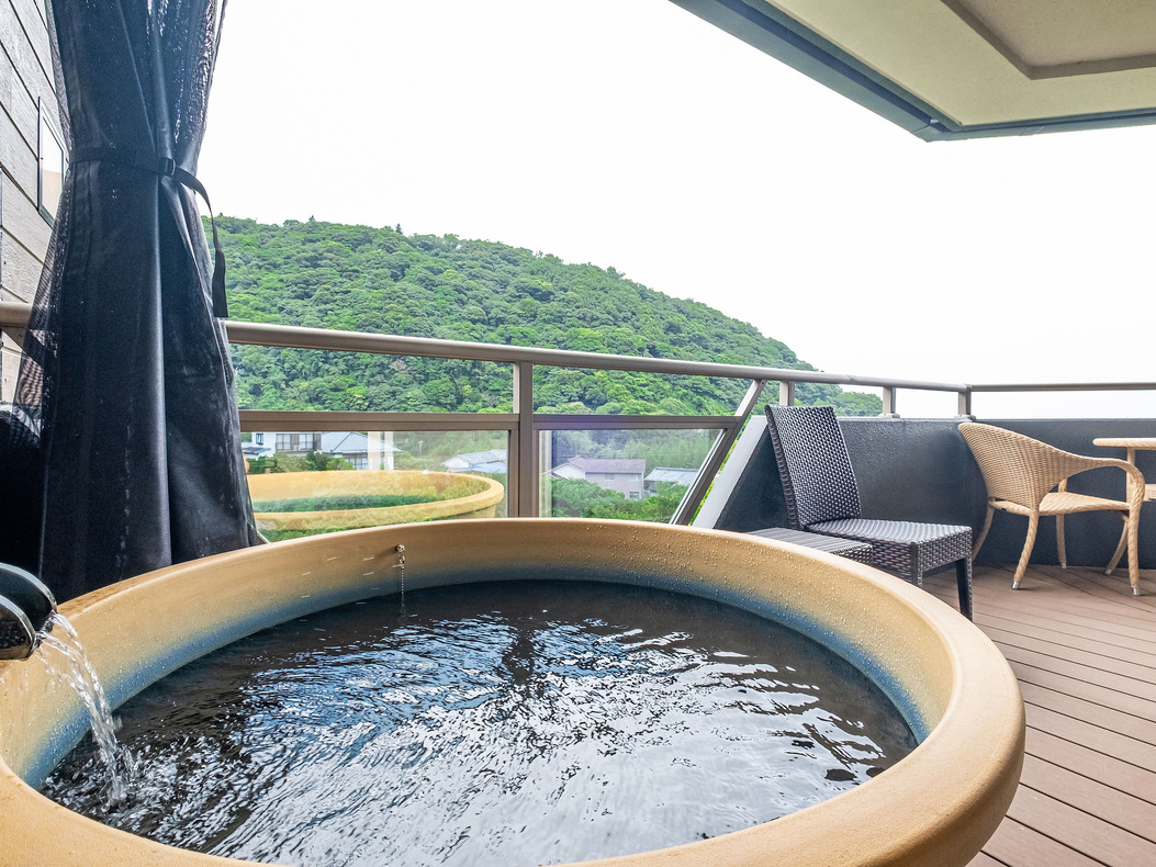 【洋モダンJrスイート】45平米＋テラス10平米信楽焼露天風呂