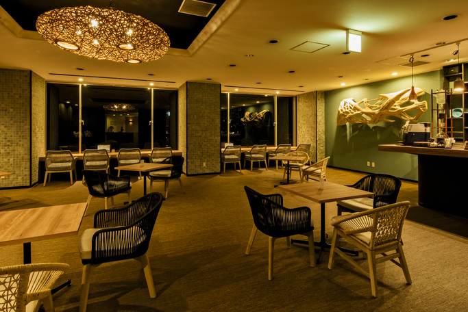 夜のラウンジAZ１