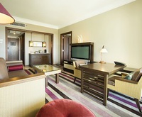 【お部屋限定★スイート】オーシャンフロントコーナースイート＆ラグナクラブスイートで贅沢ステイ★