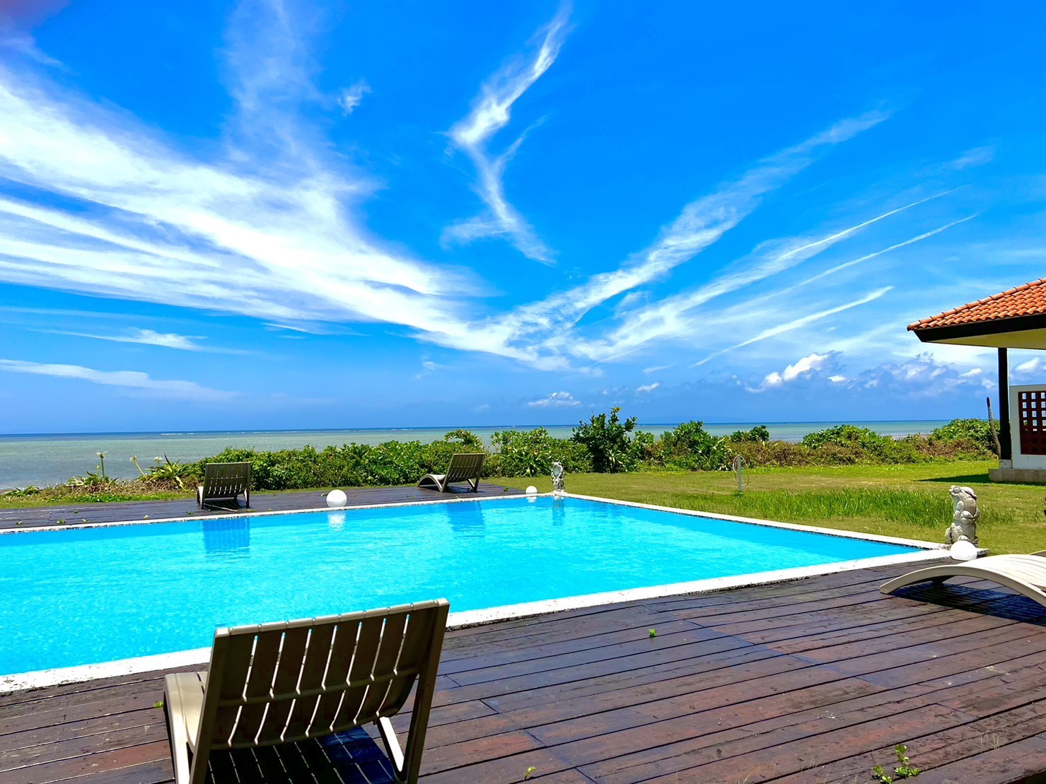 プールサイド（新）