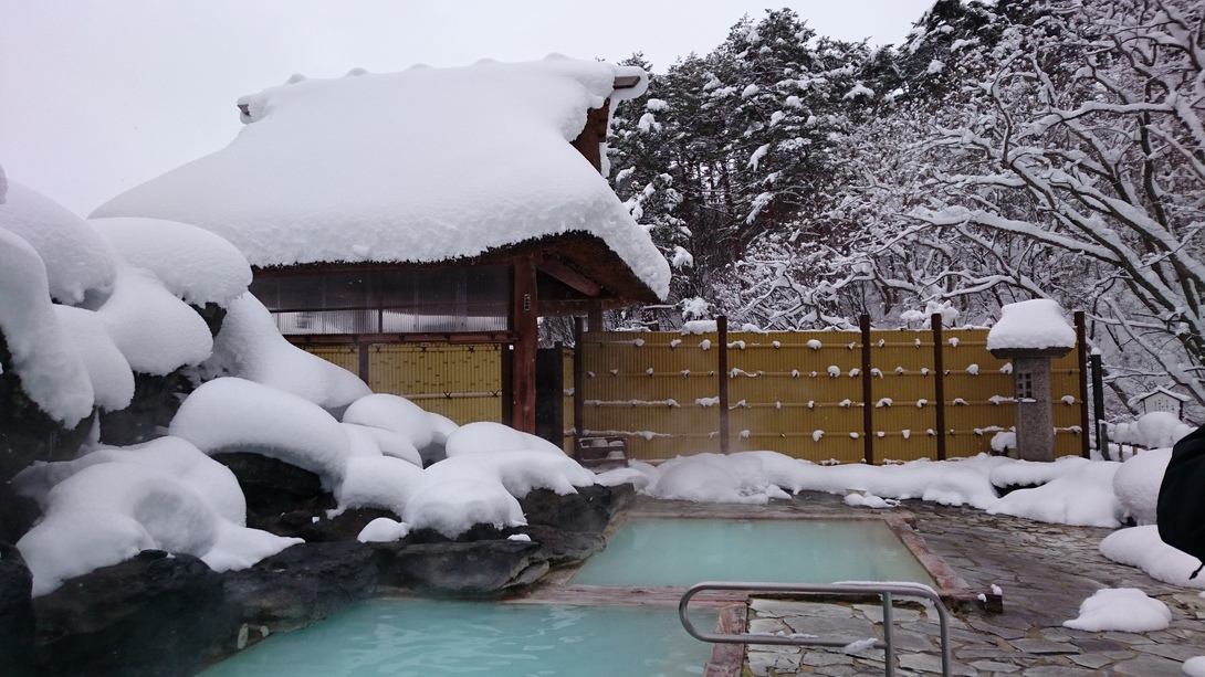 野天岩風呂「天渓の湯」（冬）