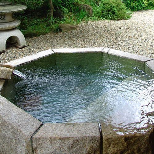 【客室Ｅ1タイプ一例「茜」】プライベートガーデンに面した露天風呂が人気の秘密！