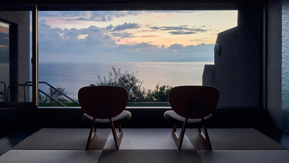 源泉かけ流し露天風呂付離れ華館「椿」