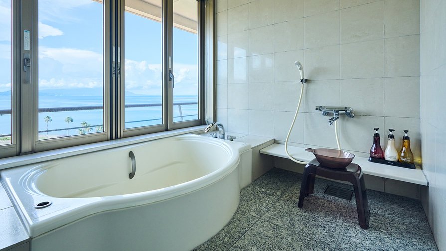 半露天風呂付き和室14畳