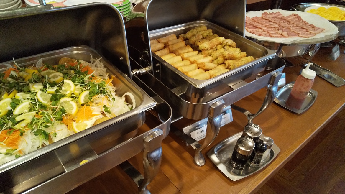 朝食