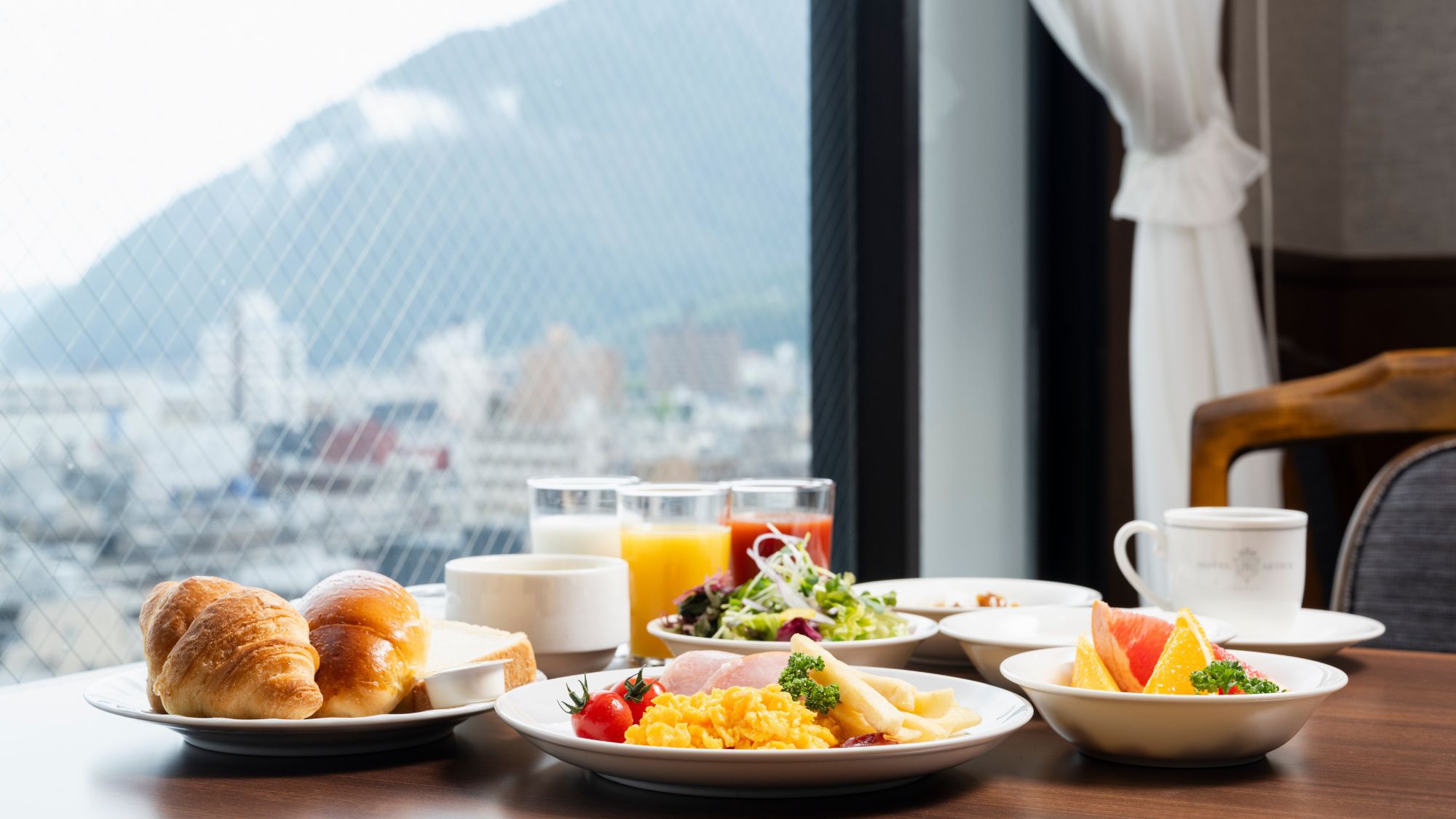 【朝食】気持ちの良いレストランでのご朝食