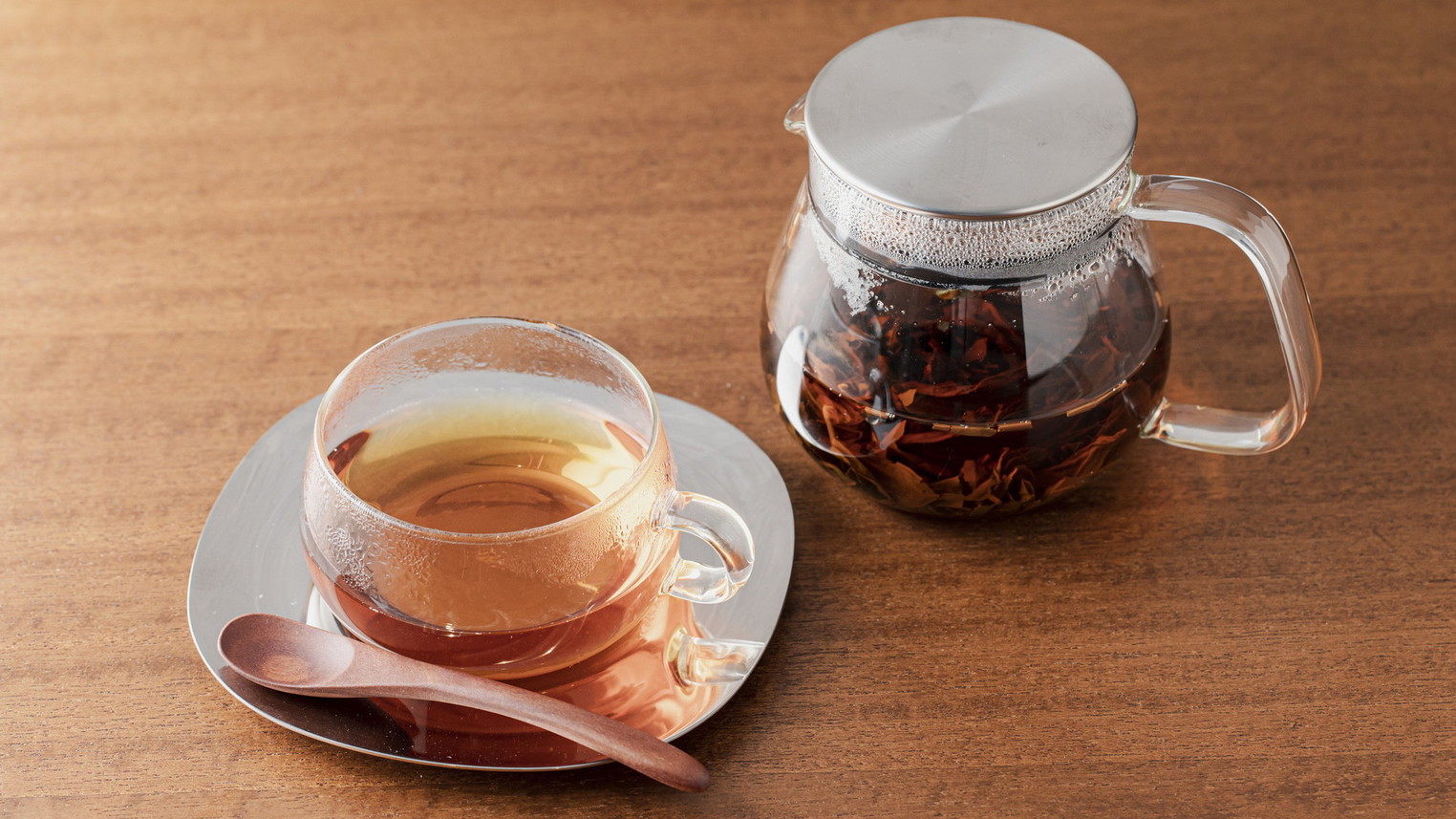 カフェ「MERCI」｜大分県の臼杵の有機和紅茶を使用しています