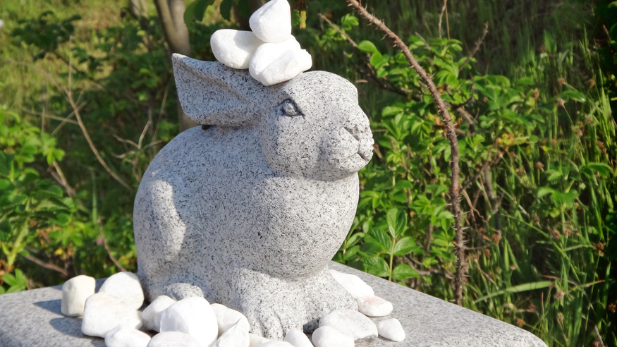 「白兎神社」のうさぎ像