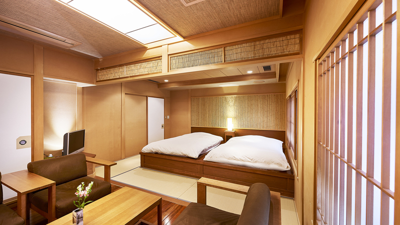 「萩」源泉かけ流し絶景露天風呂付き特別客室畳ベッド、リビング付きのお部屋