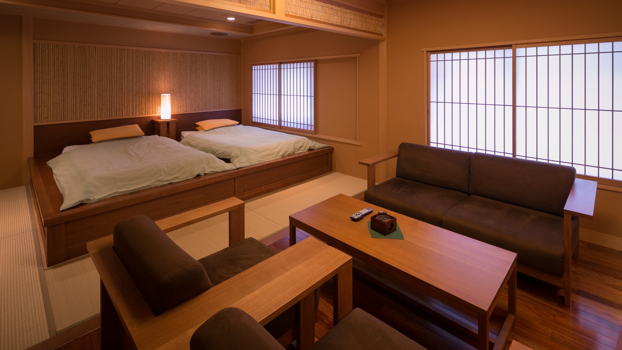 ・萩・源泉かけ流し絶景露天風呂付き特別客室畳ベッド、リビング付きのお部屋
