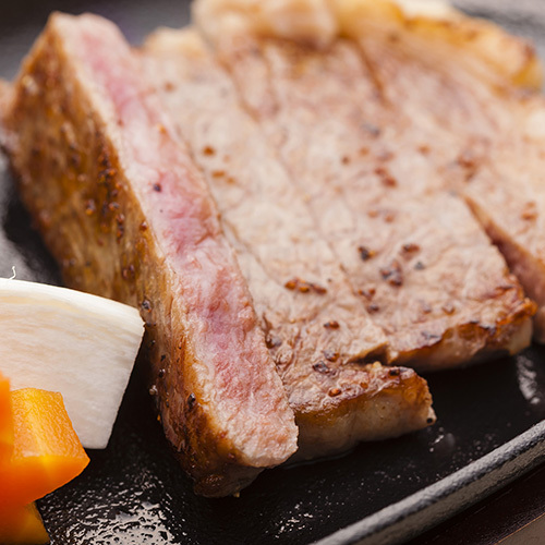 雫石産和牛ステーキ雫石はお肉がとても有名です。