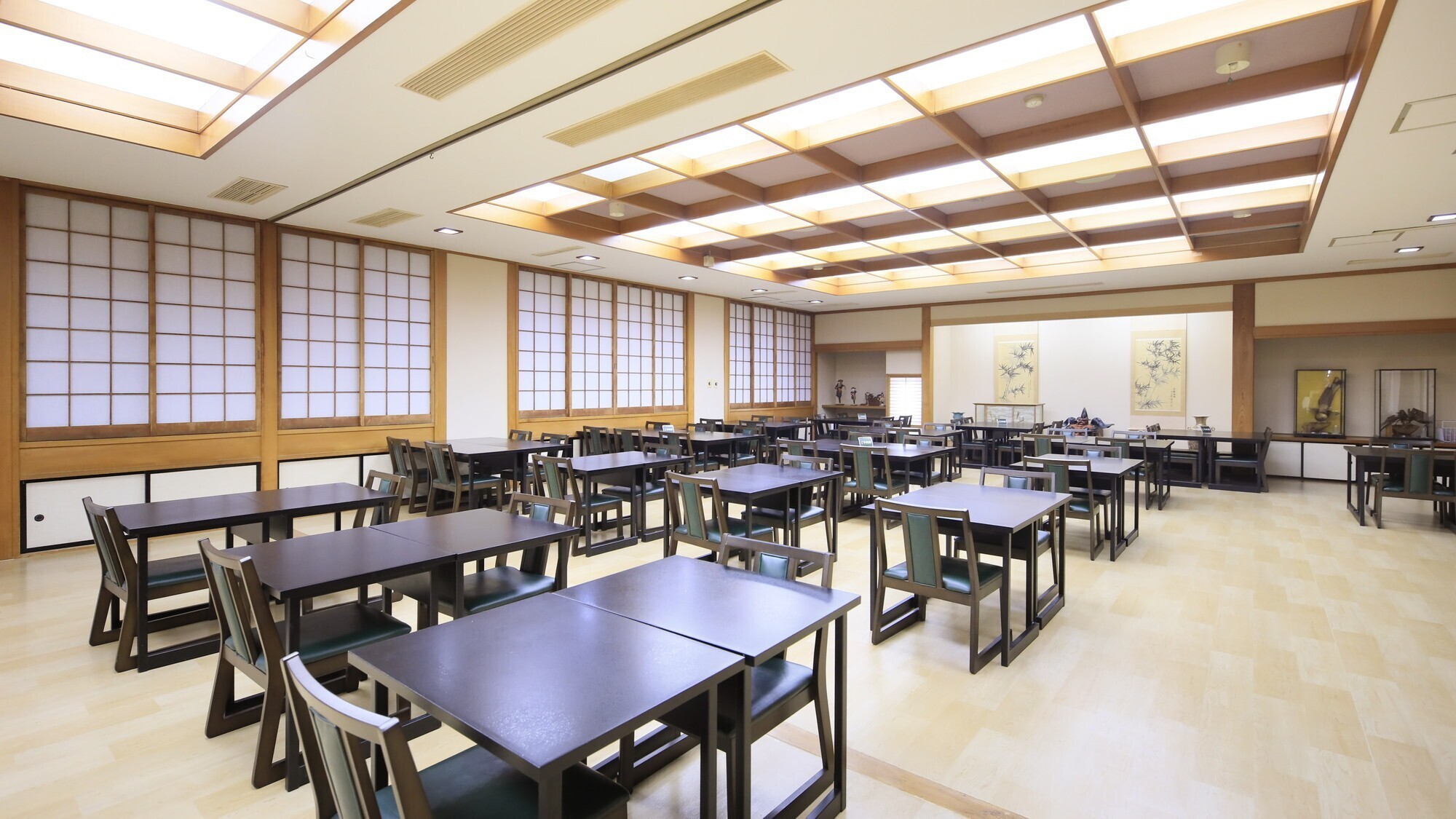 【囲炉裏ダイニング”;善”;】リニューアルした食事会場