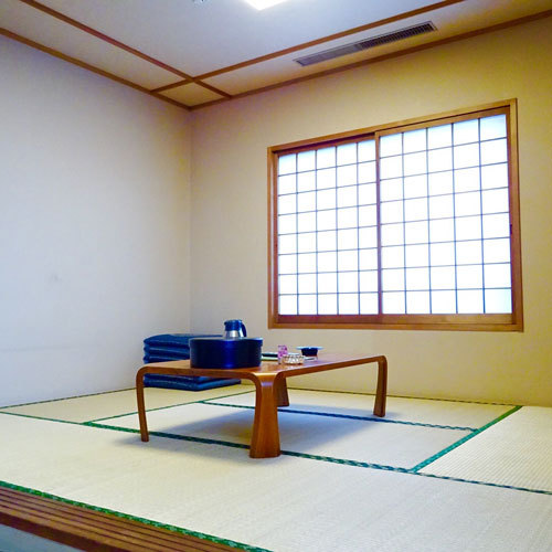 和洋室：くつろぎの和室部分と洋室部分のあるゆったりとすごせるお部屋です。