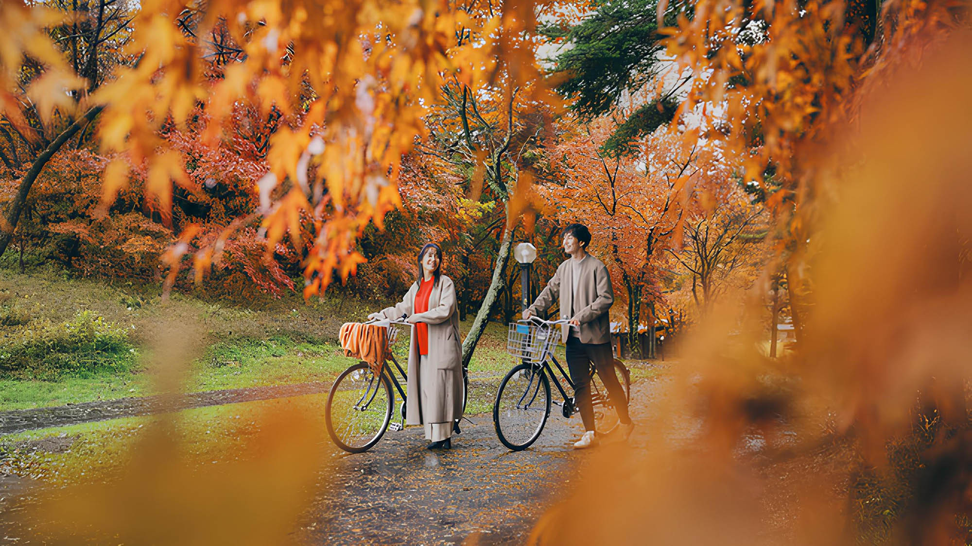 【ホテルエリア】秋は紅葉スポットを散策。レンタサイクルもご用意しています。
