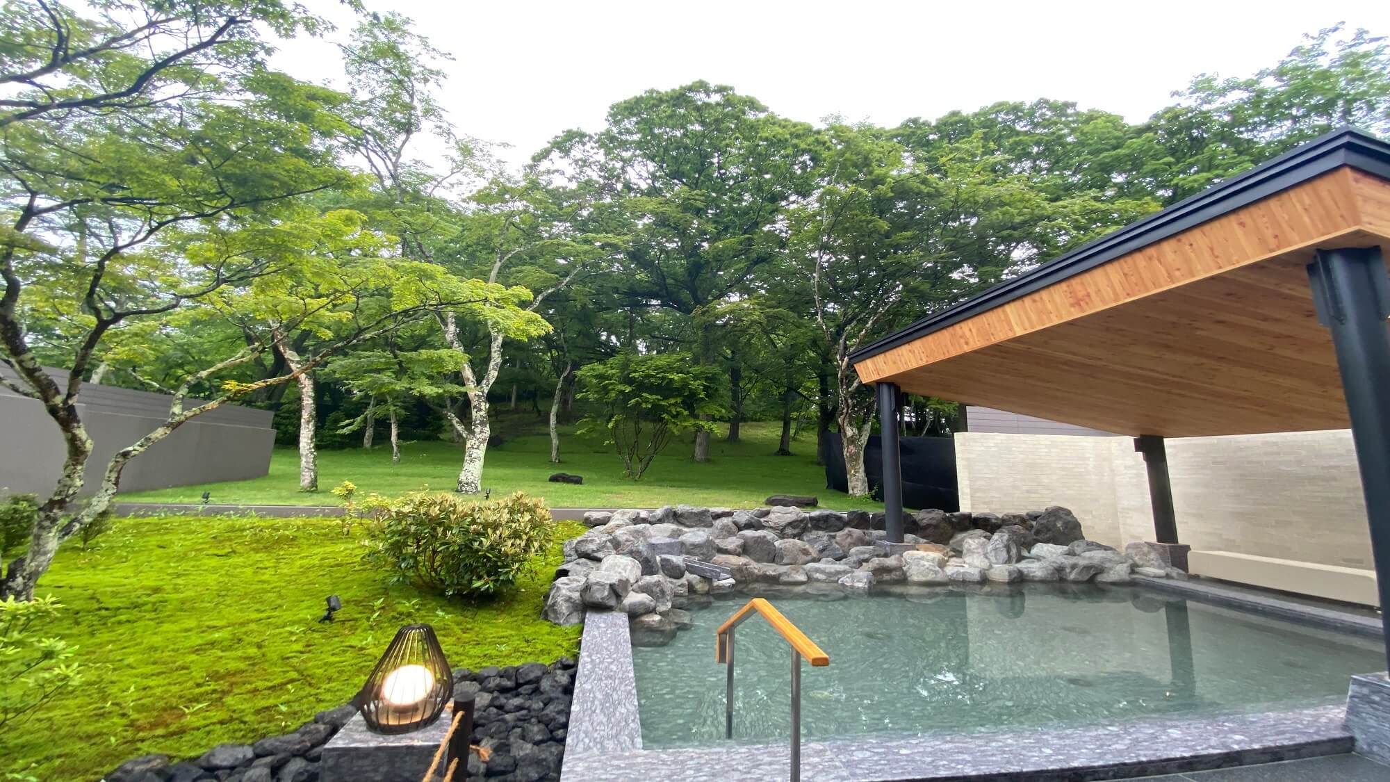 MOMIJI HOT-SPRING（温泉施設）