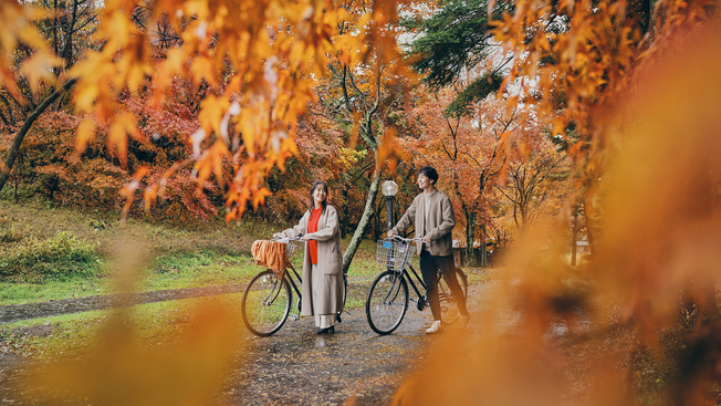 【ホテルエリア】秋は紅葉スポットを散策。レンタサイクルもご用意しています。