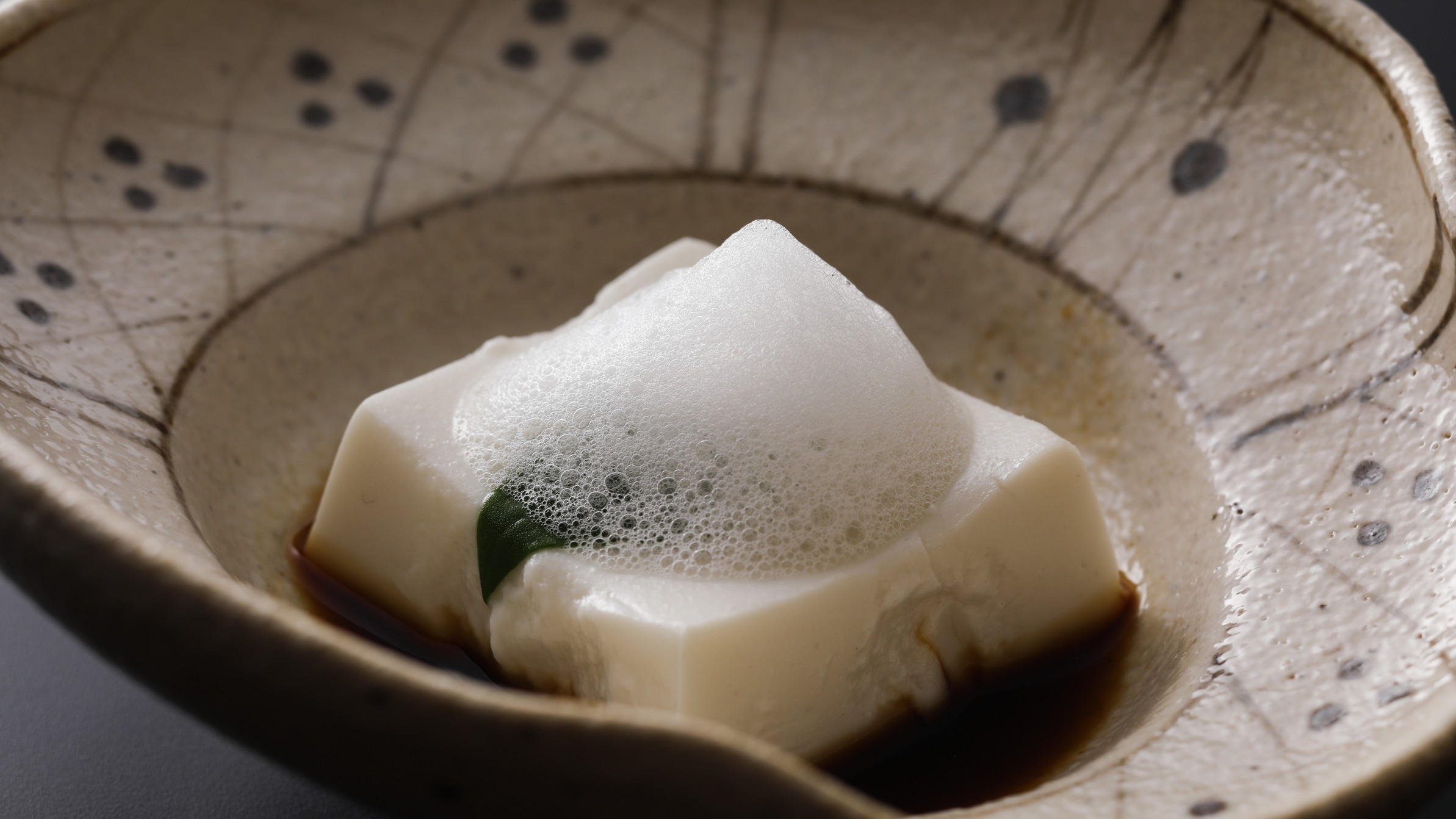 【通年のお料理】胡麻豆腐〜生姜の泡がけ〜（一例）
