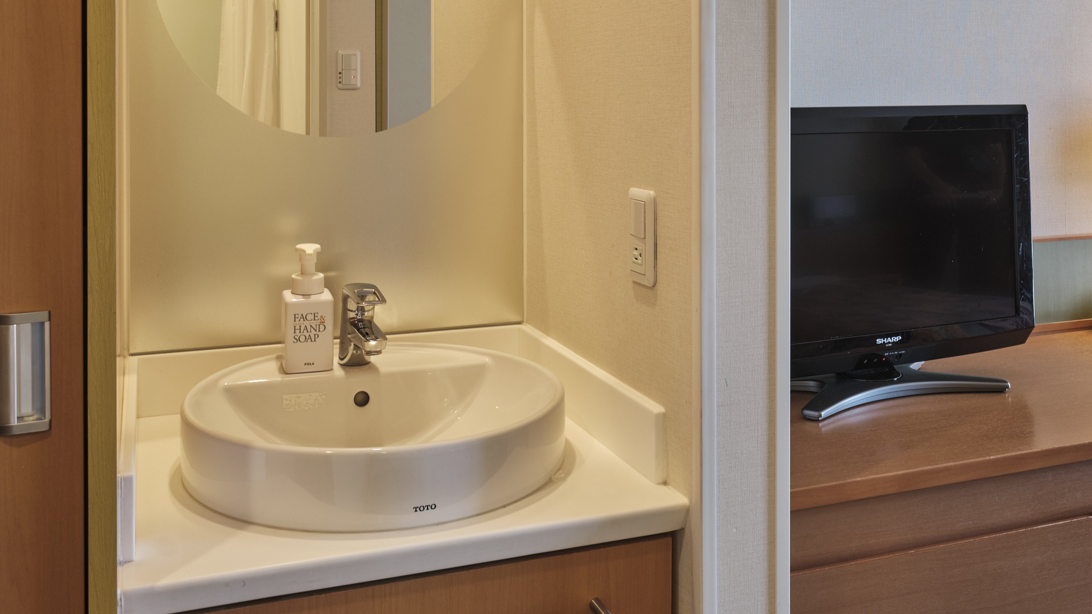 新館：カジュアルルーム 洗面