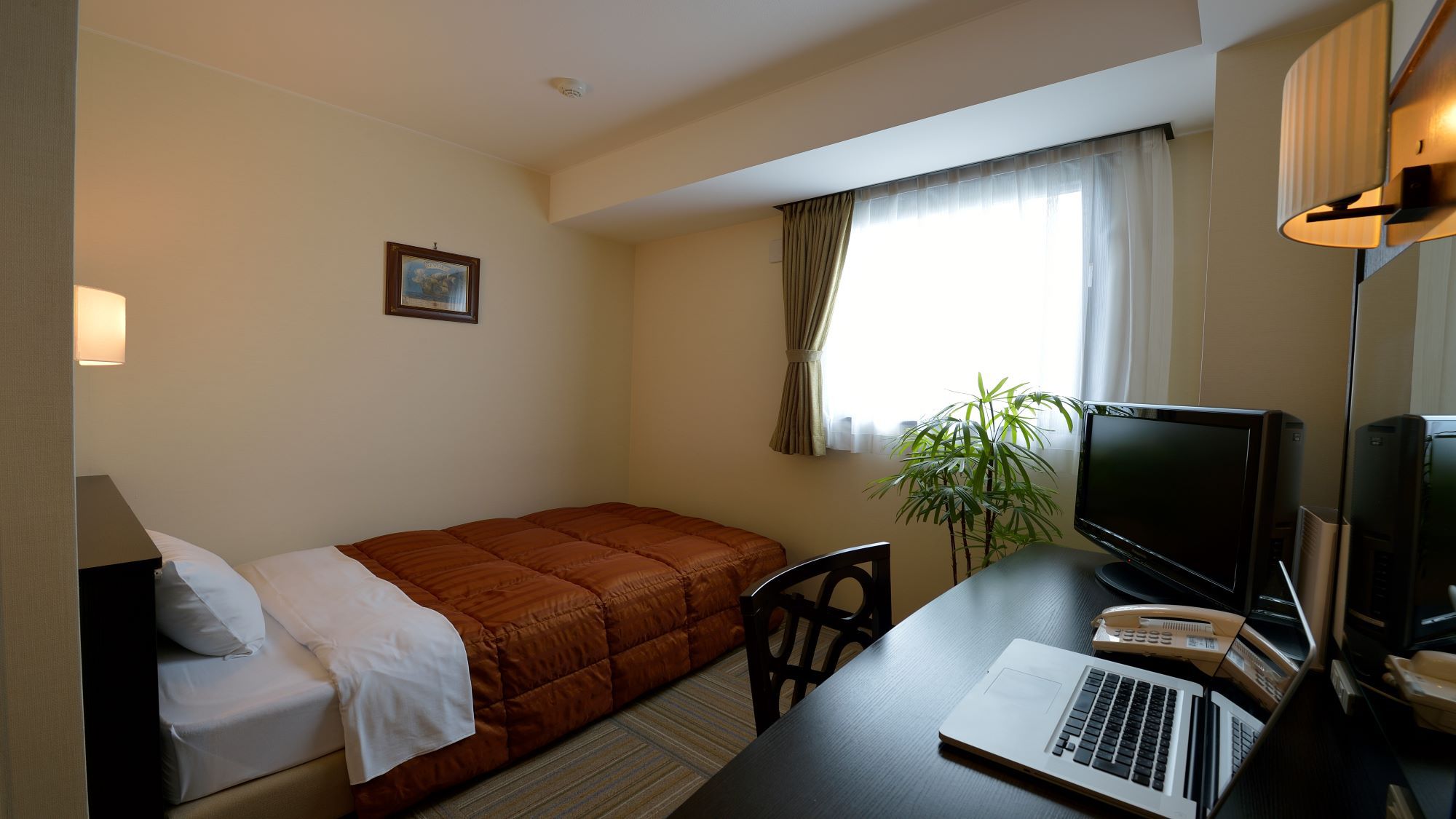 Hotel Gen Hamamatsu Inter Hotel Gen Hamamatsu Inter is a popular choice amongst travelers in Hamamatsu, whether exploring or just passing through. The property offers guests a range of services and amenities designed to provid