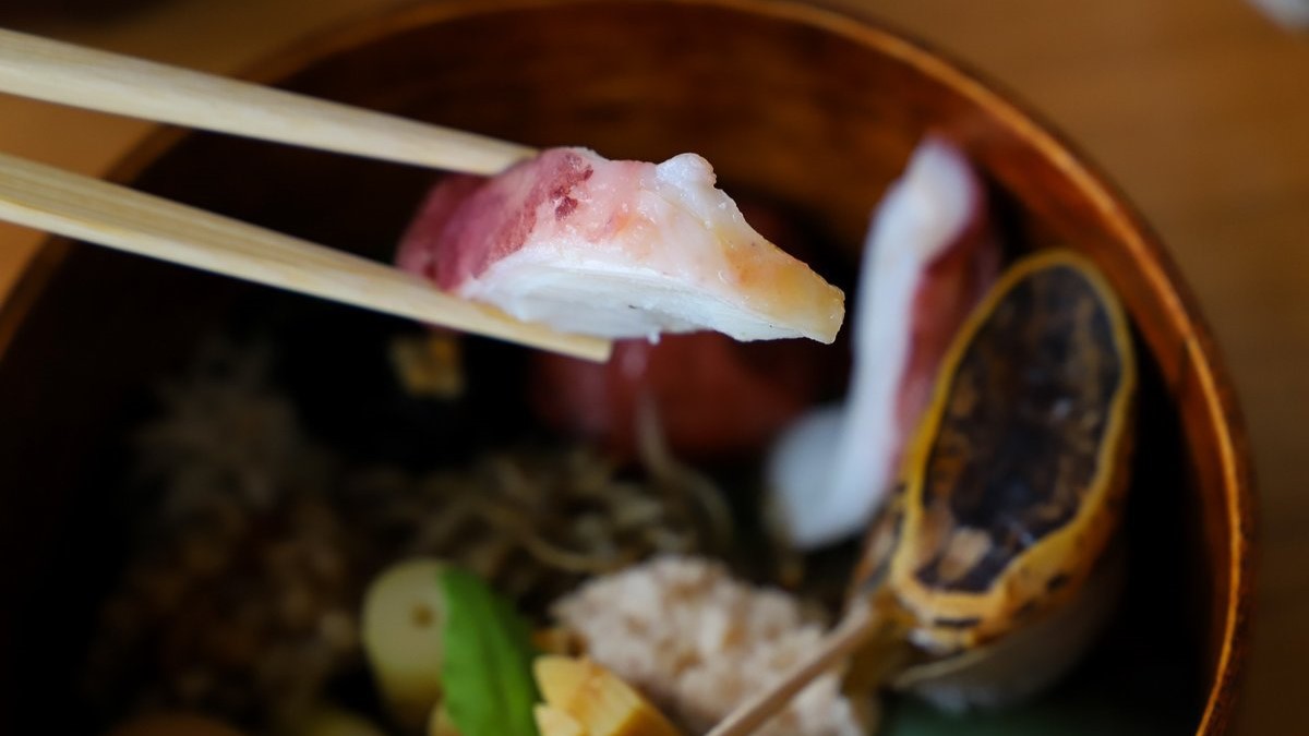 【朝食一例】季節のおかずのわっぱ弁当