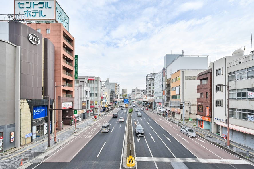 ホテル外観(国道)
