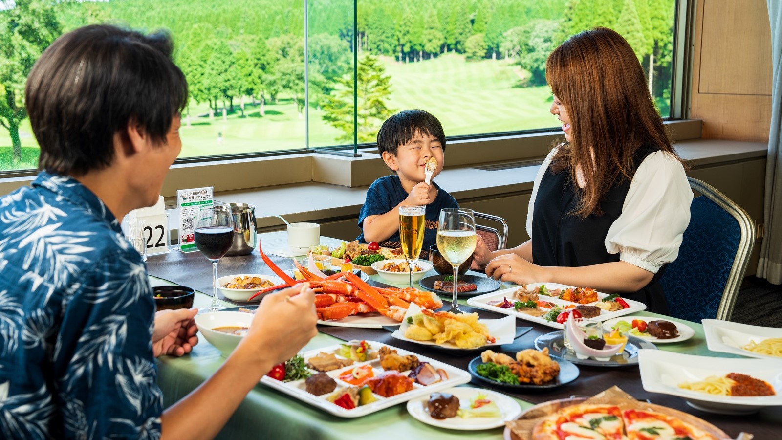 ＜レストラン＞ご夕食は阿蘇の大自然を臨むレストラン-和 なごみ-にてお召し上がりください。