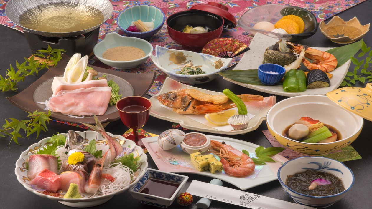 【下田旅】【基本プラン】地魚お造り、金目鯛の煮つけ、かさご唐揚、あわび料理＆天然温泉を楽しめる♪ 