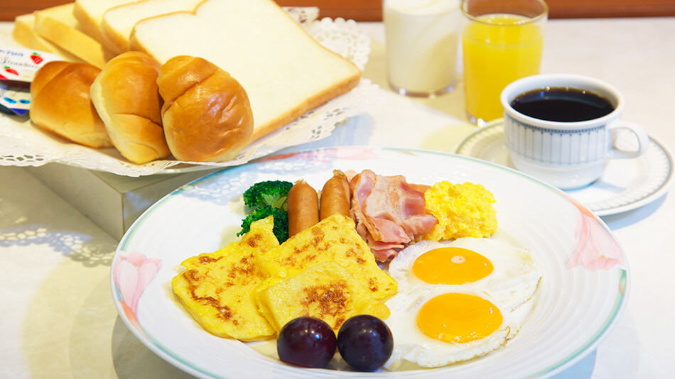 朝食バイキング