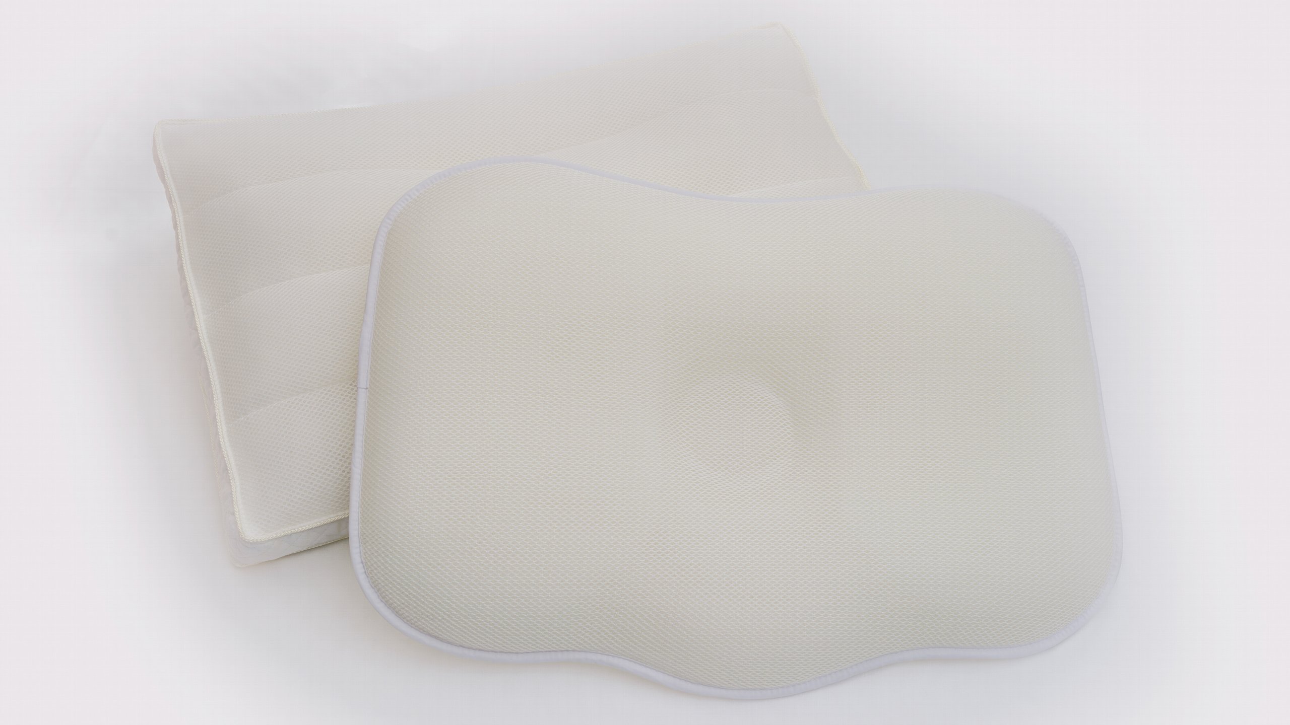 仕様の異なる2種類のオリジナル枕