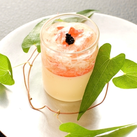 カニと百合根のロワイヤル