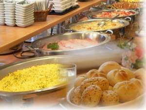 無料！朝食バイキングの一例でございます♪一日の活力源のためにもぜひご利用下さいませ