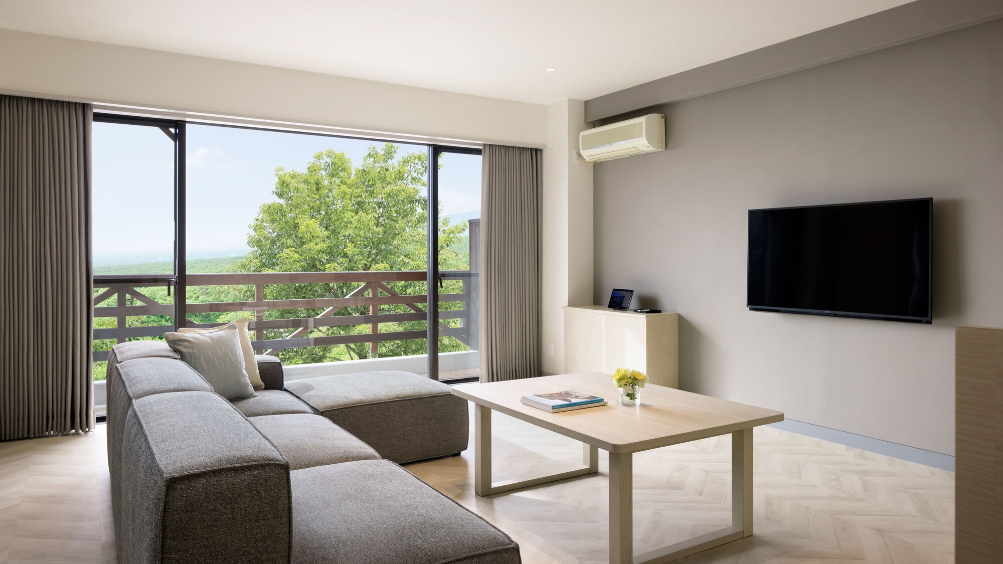 フォレストコテージリビングルーム