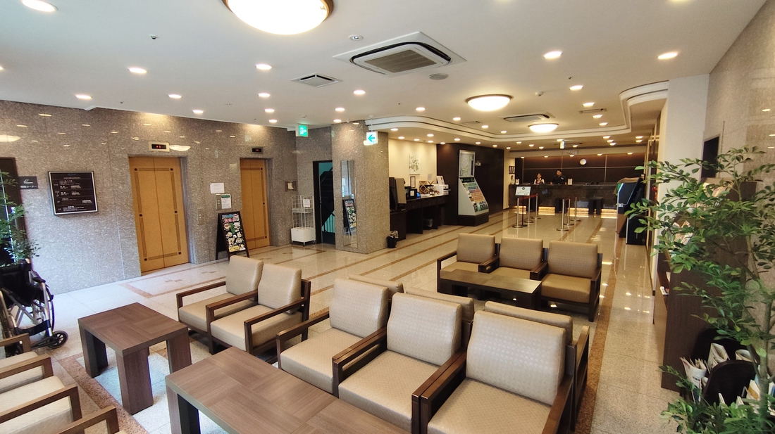 フロントロビー（2階）