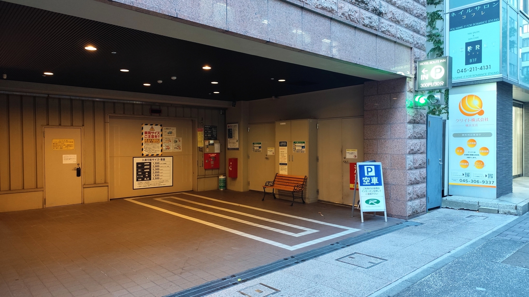 タワー式立体駐車場【先着順2，000円/1泊】