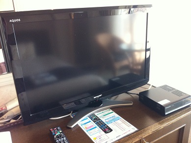 客室備品 32型デジタルテレビ（シャープ：アクオス）デジタルチューナー