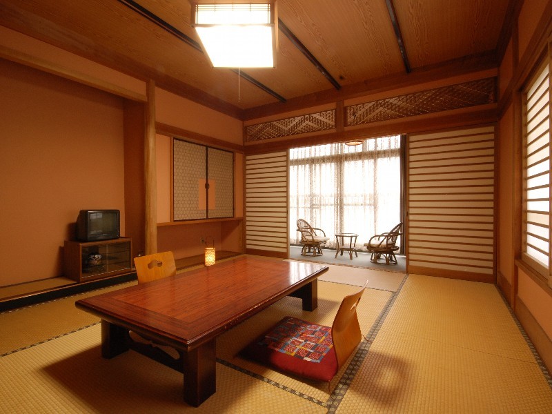Yugawara Onsen Ryokan Nawai Yugawara Onsen Ryokan Nawai is perfectly located for both business and leisure guests in Yugawara. The property has everything you need for a comfortable stay. Service-minded staff will welcome and gu