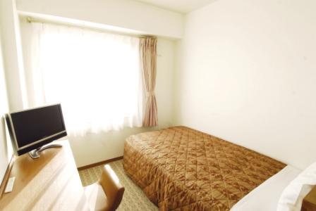 Toyo Inn Kariya Set in a prime location of Kariya, Toyo Inn Kariya puts everything the city has to offer just outside your doorstep. The property offers guests a range of services and amenities designed to provide co