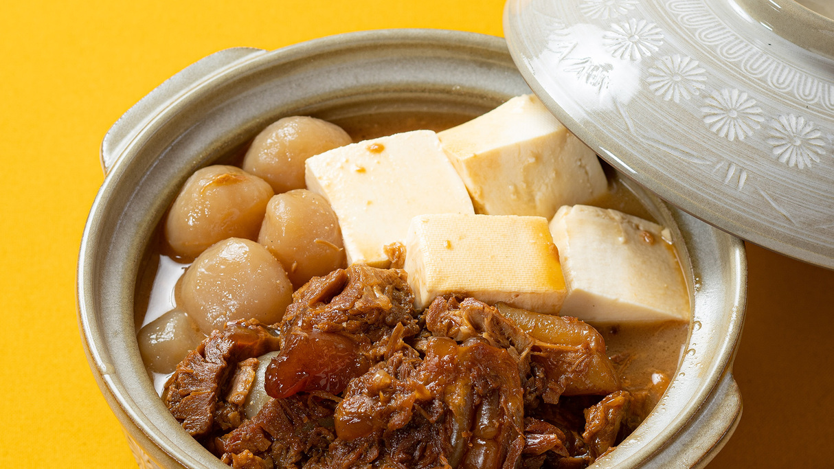 都城おでん地元都城で親しまれているおでん。軟骨とおやし(大豆を使ったもやし)入り。