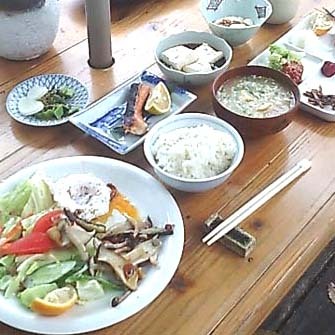 テラスでオーガニック朝食（和食）