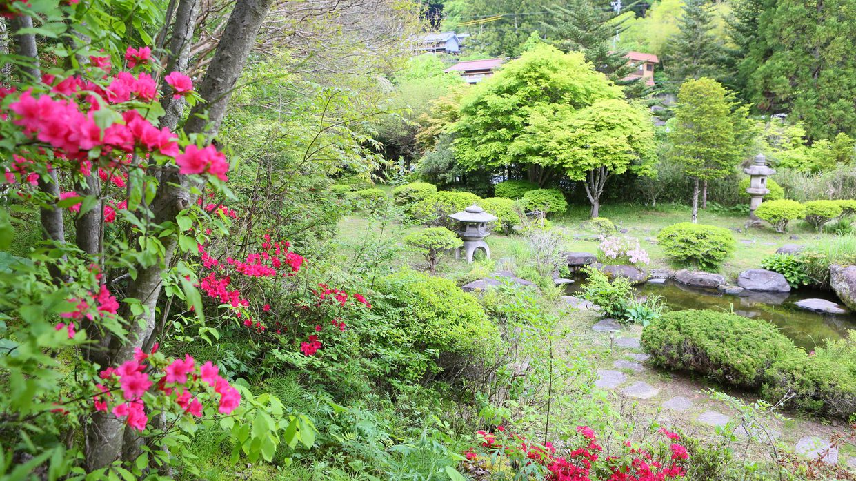 落ち着いた雰囲気の庭園