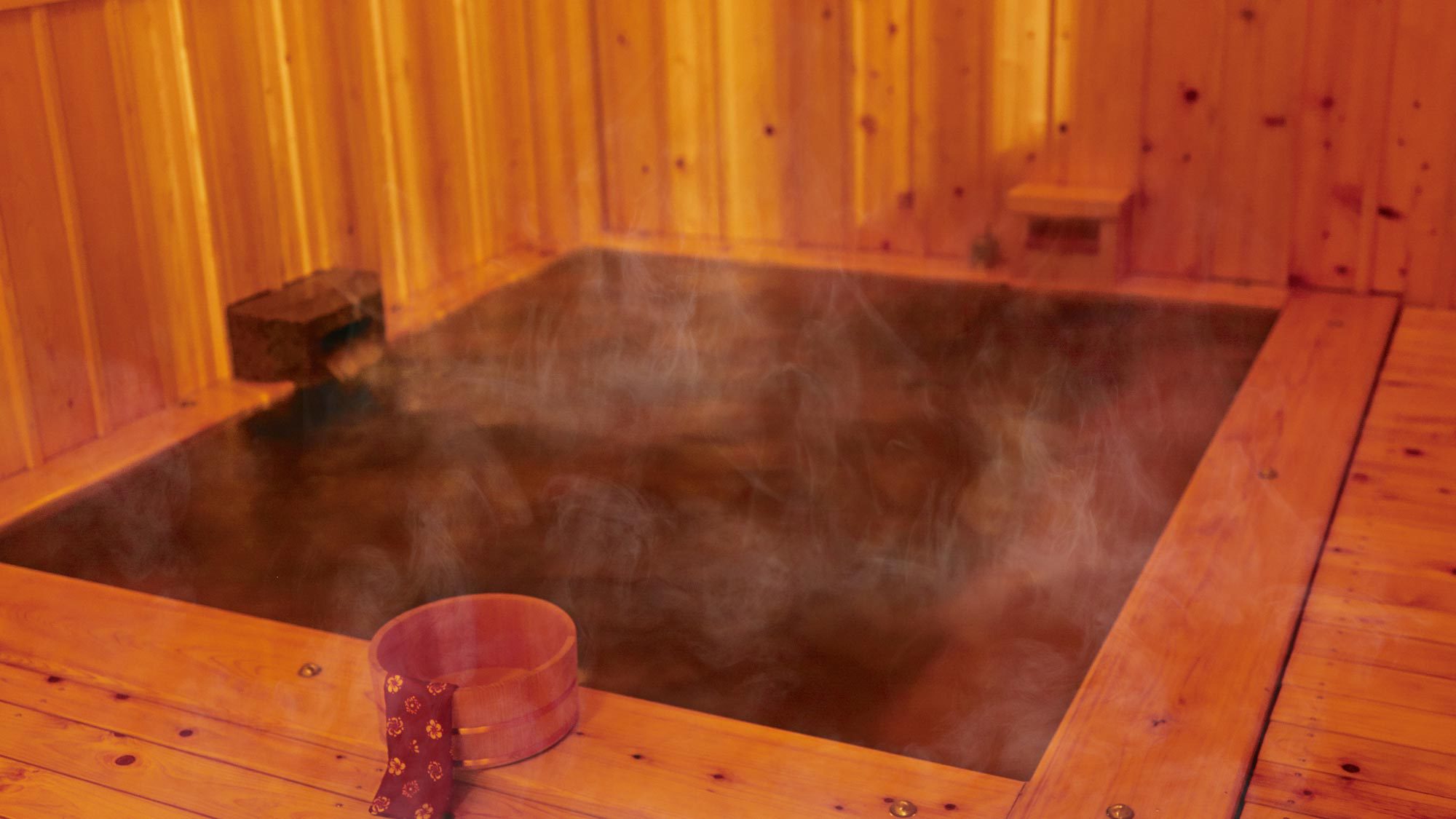 桜館…;月の湯、桜館名物「薬草温泉」