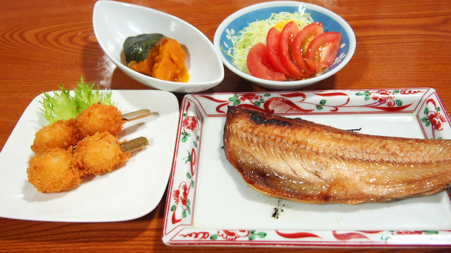 夕食（ホッケ焼き）