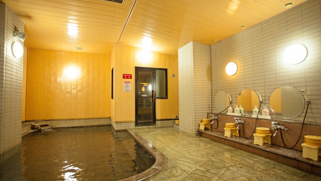 *大浴場/保温効果の高いドゴール温泉は、入浴後も湯冷めしにくいので寝るまでポカポカ