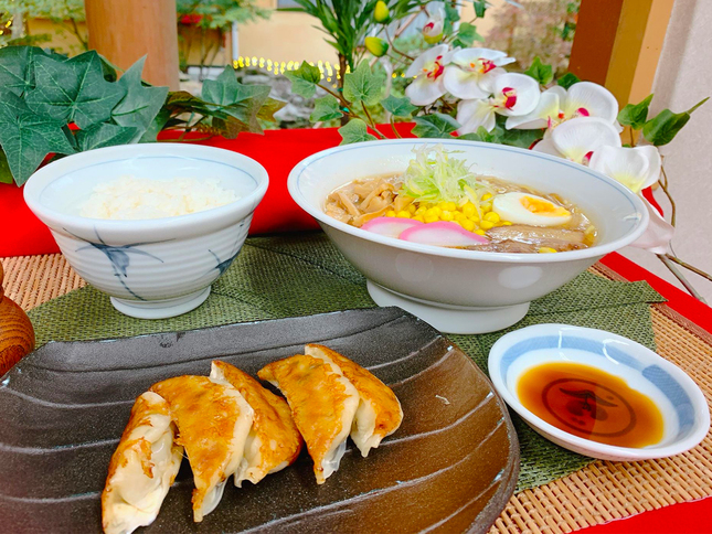 ラーメン餃子セット