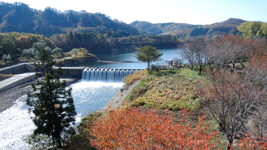 西和賀町錦秋湖大滝【岩手県観光協会様】