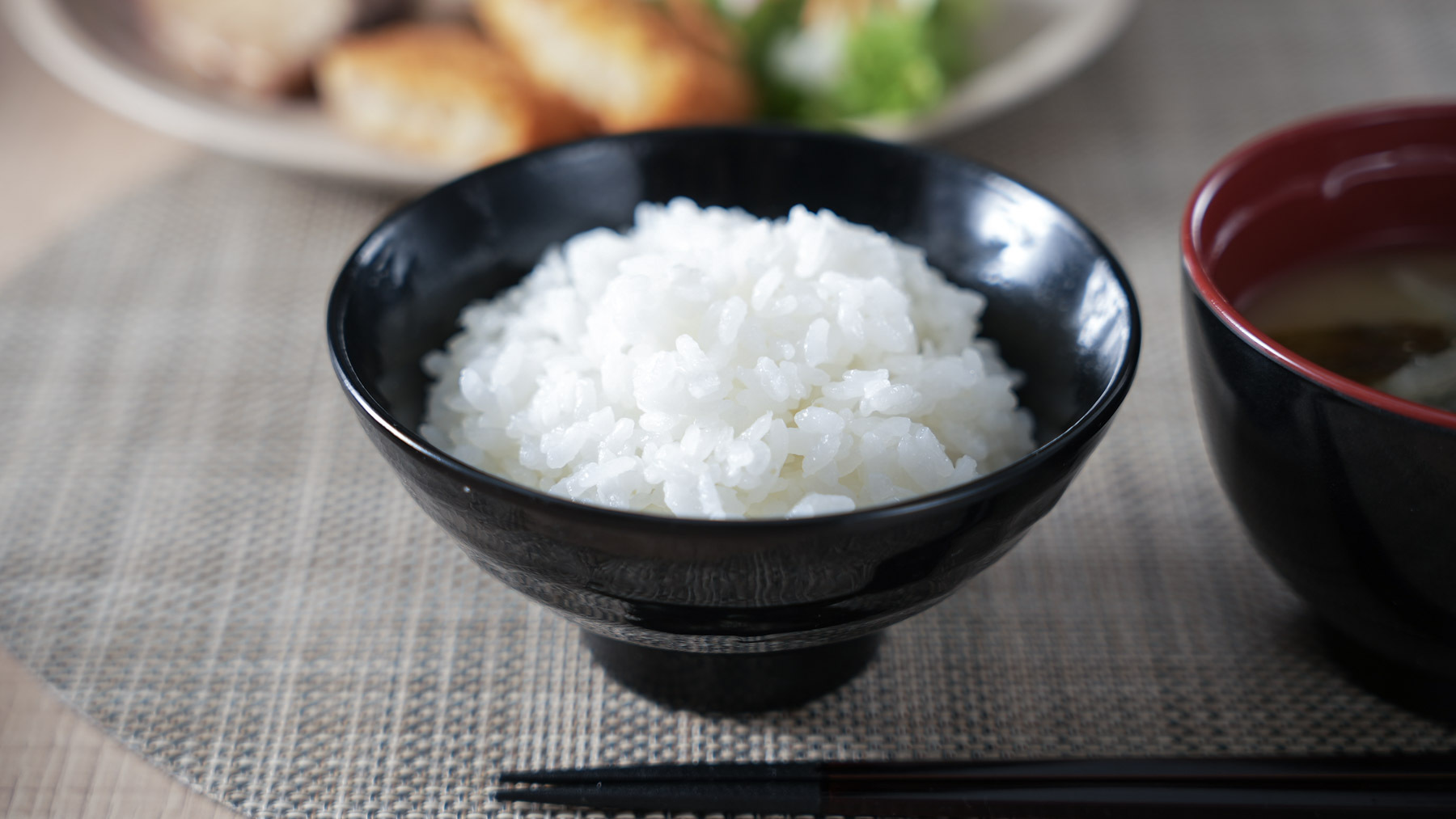 あっさりとした味わいで、他のおかずとの相性も良いお米です